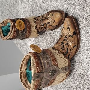 Corral ankle boots